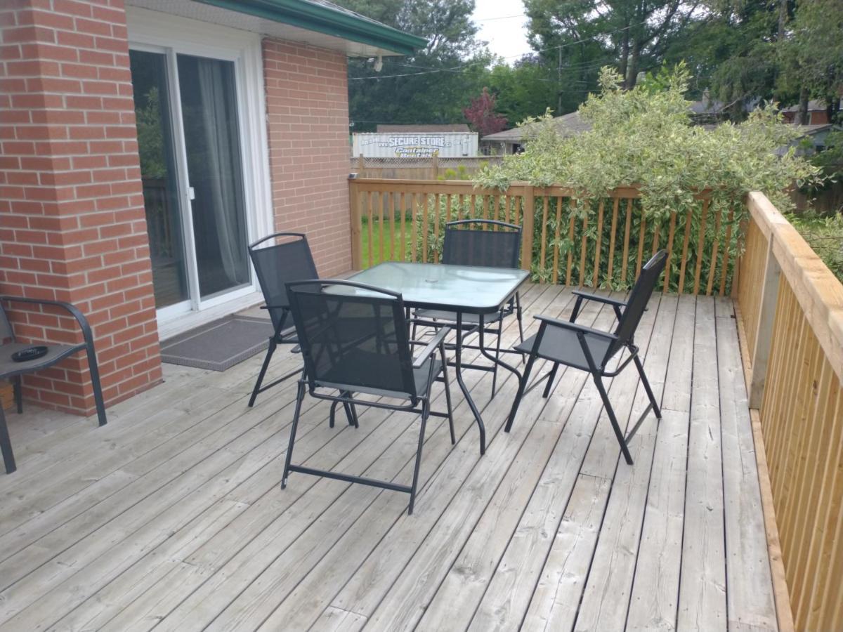 Barrie North Retreat - Quiet And Friendly Villa Bagian luar foto
